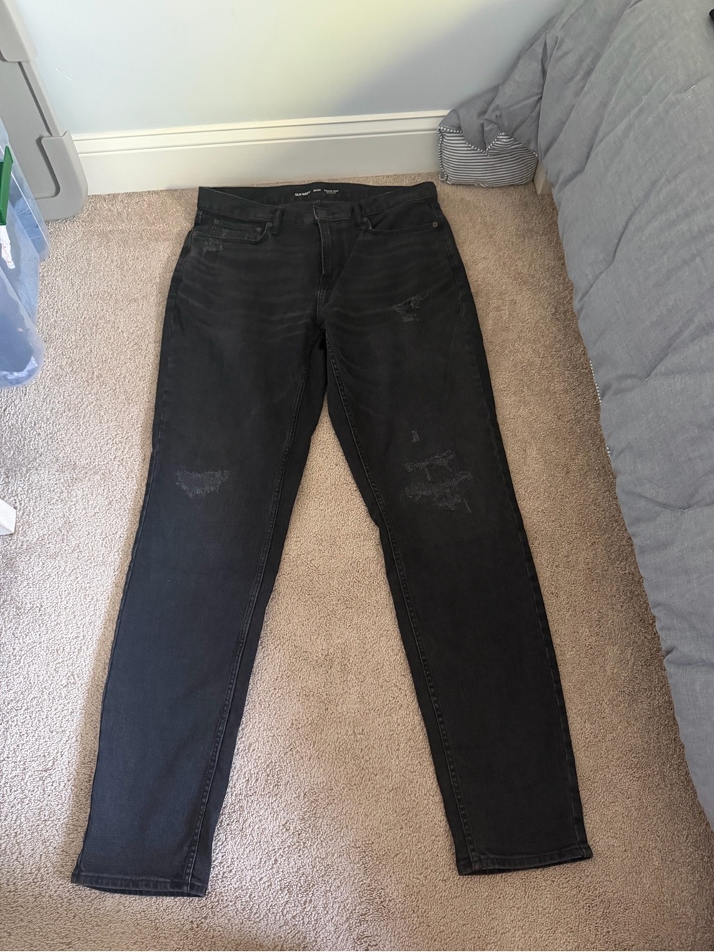 Old Navy Men's Black Skinny Distressed Jeans